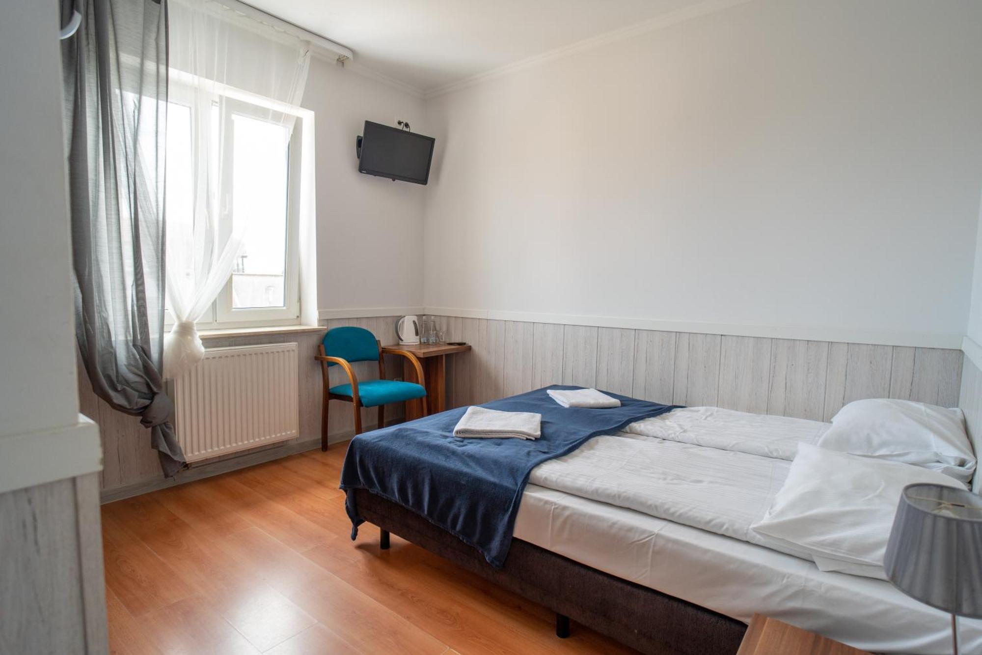 Hotel Pod Wydma à Unieście Extérieur photo
