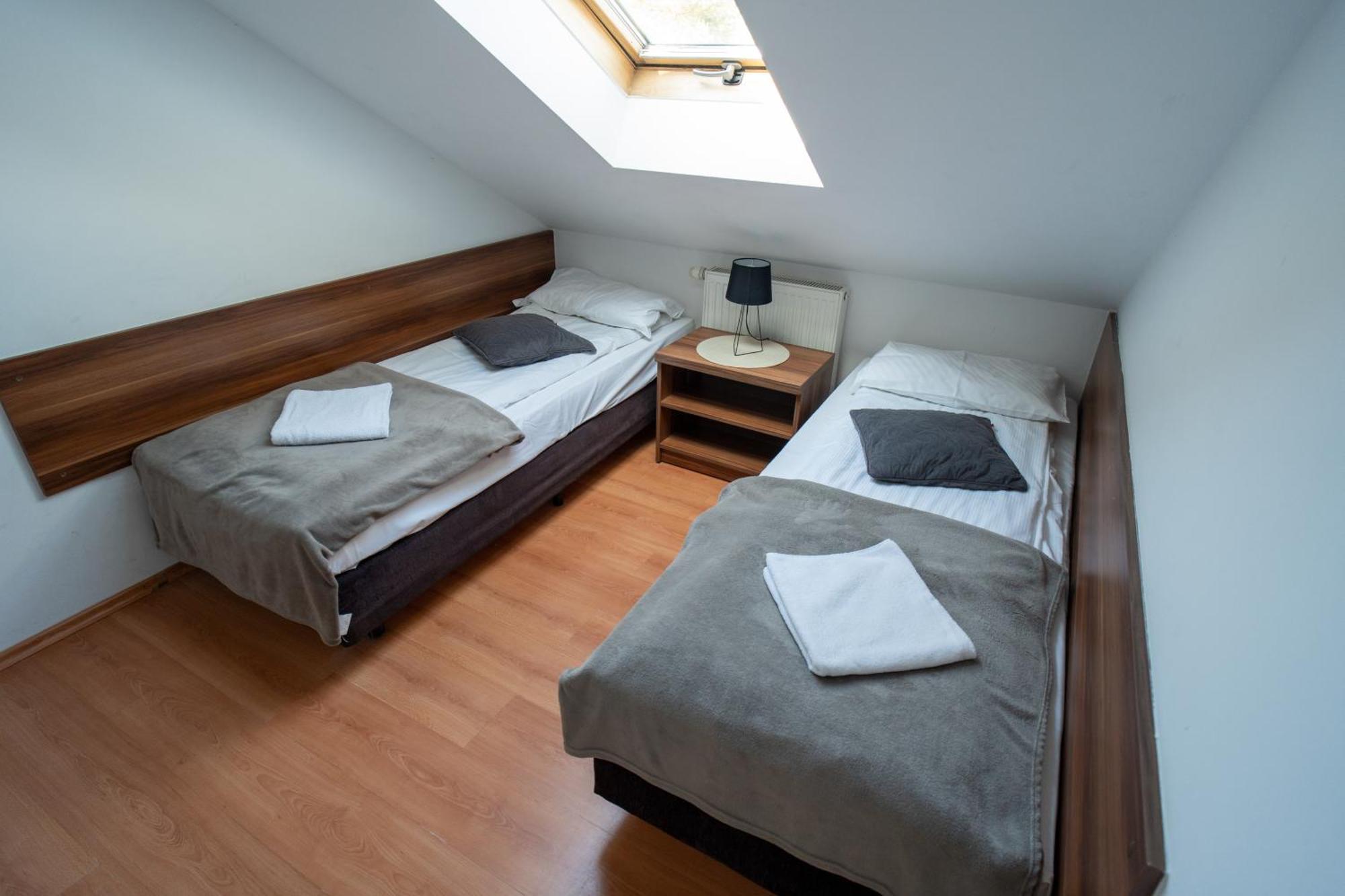Hotel Pod Wydma à Unieście Extérieur photo