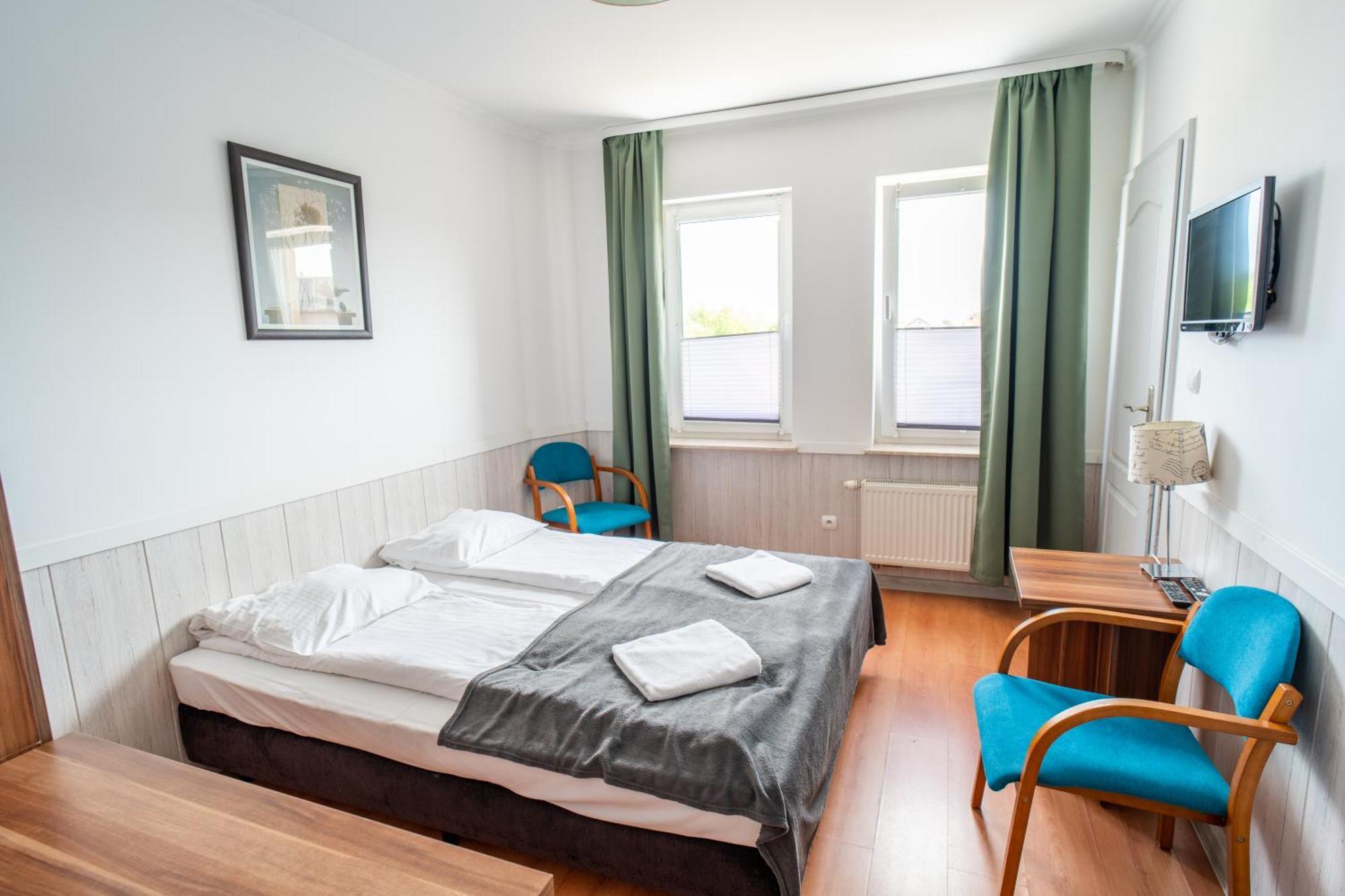 Hotel Pod Wydma à Unieście Extérieur photo