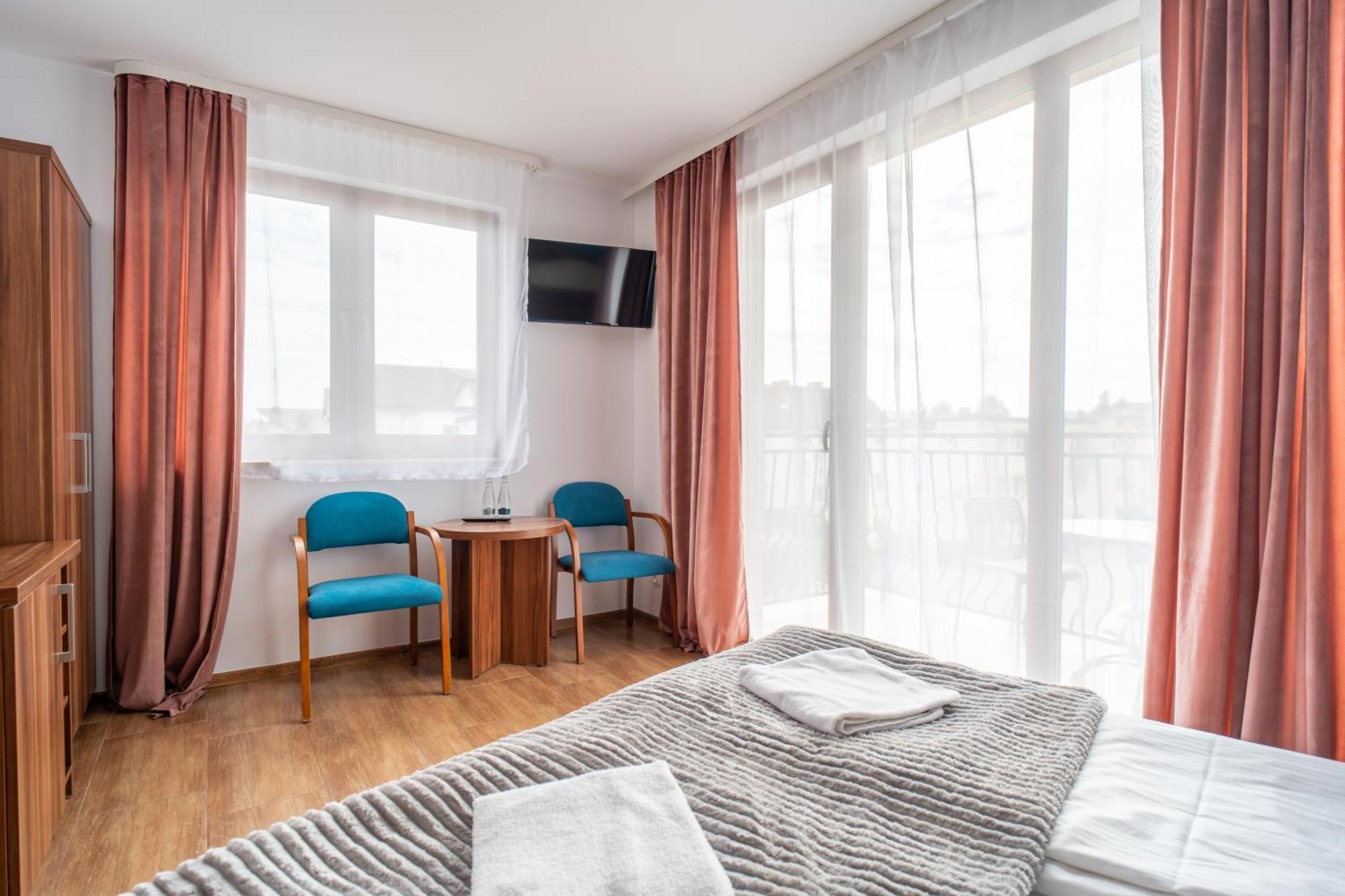 Hotel Pod Wydma à Unieście Extérieur photo